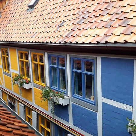 Fachwerkhotel - Ferienhaeuser Vorhof Zur Hoelle Quedlinburg Esterno foto