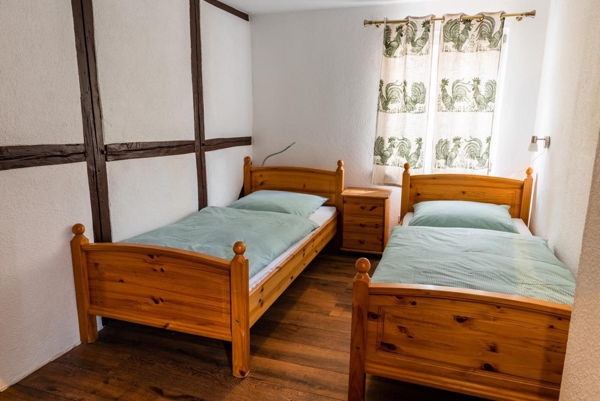 Fachwerkhotel - Ferienhaeuser Vorhof Zur Hoelle Quedlinburg Esterno foto