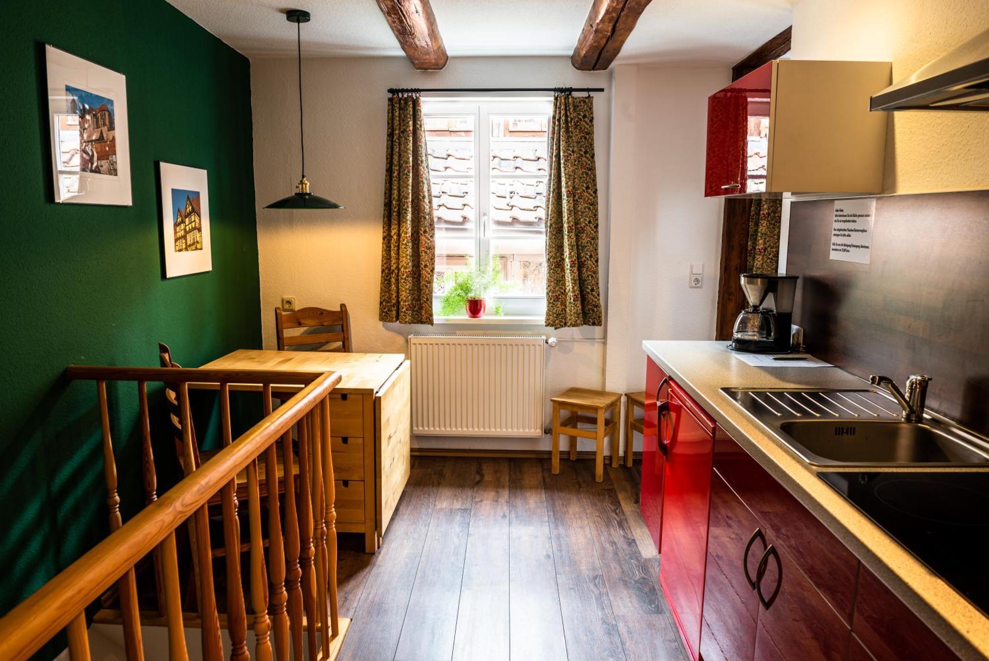 Fachwerkhotel - Ferienhaeuser Vorhof Zur Hoelle Quedlinburg Esterno foto