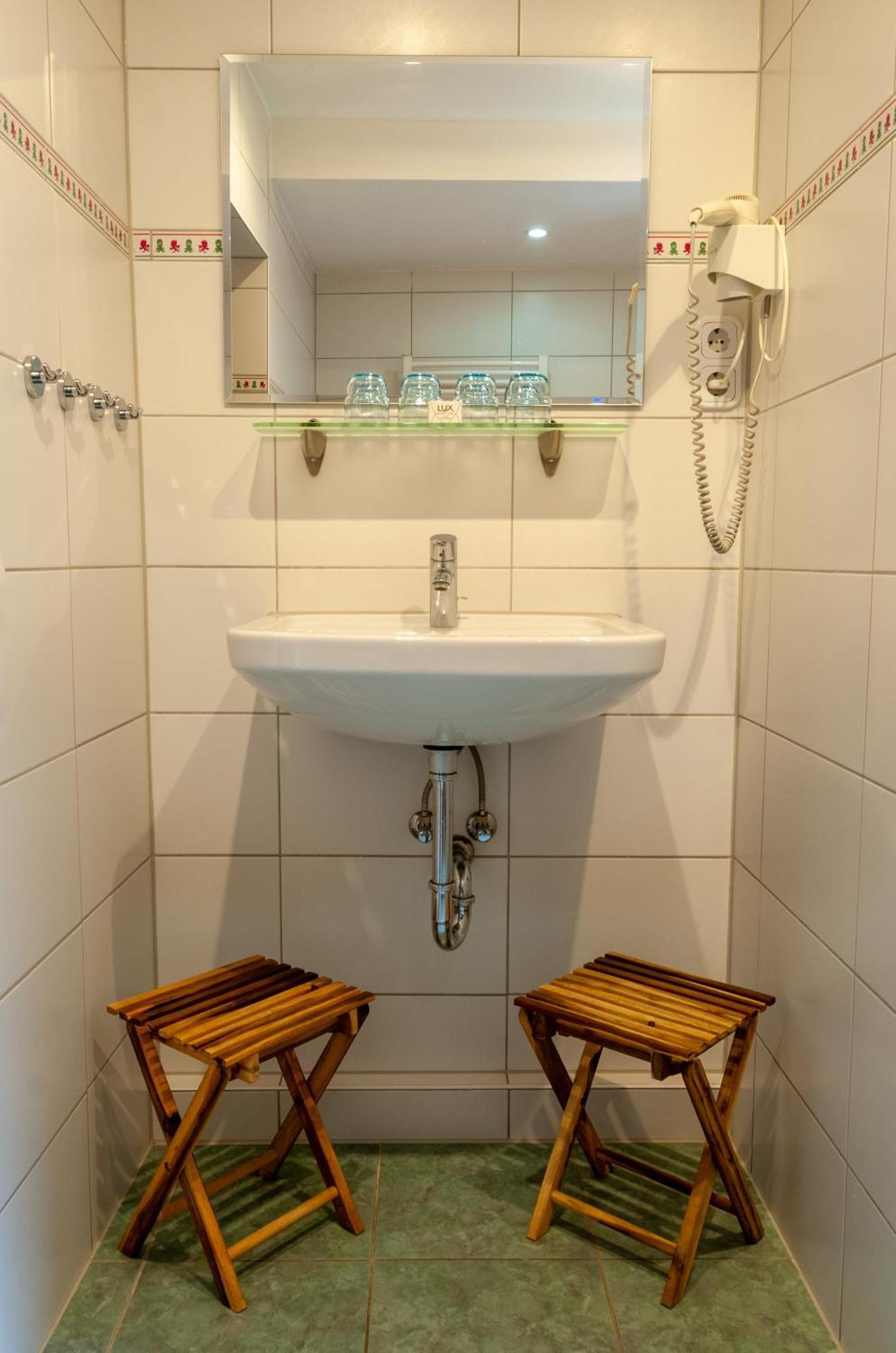 Fachwerkhotel - Ferienhaeuser Vorhof Zur Hoelle Quedlinburg Esterno foto
