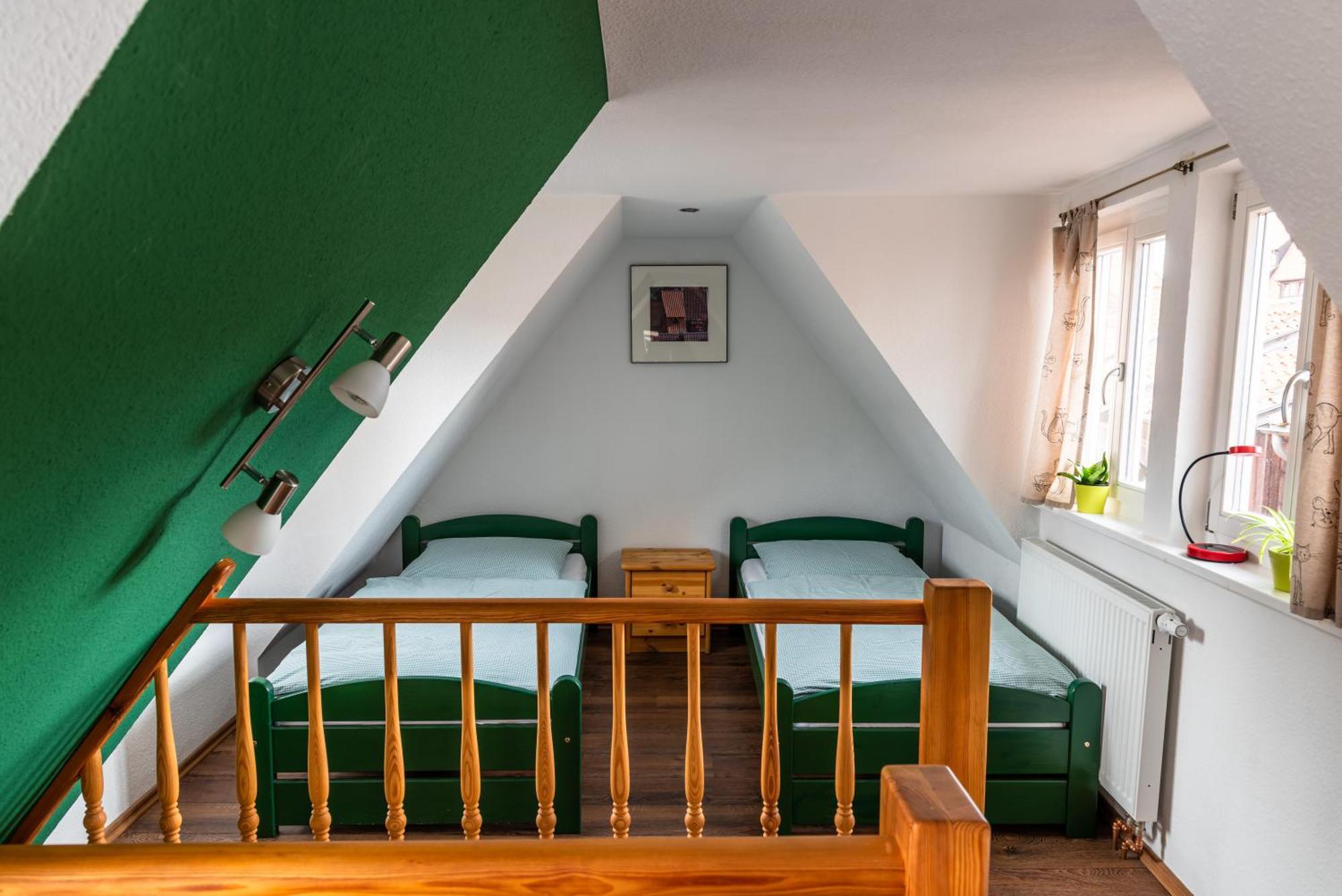 Fachwerkhotel - Ferienhaeuser Vorhof Zur Hoelle Quedlinburg Esterno foto